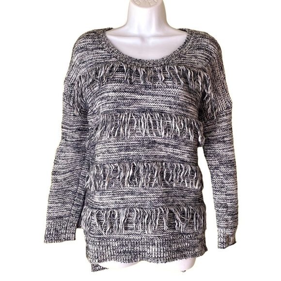 Express Wool Blend Gray Sweater Fringes Sz S Bohemian - Picture 6 of 8